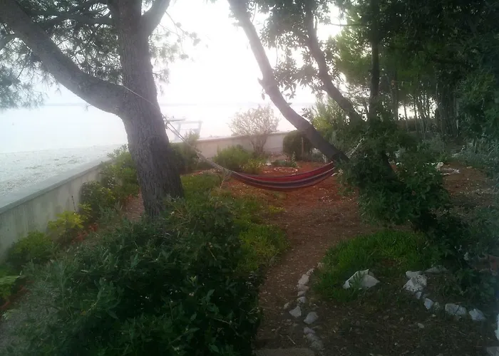 Camp Sita База отдыха Вир